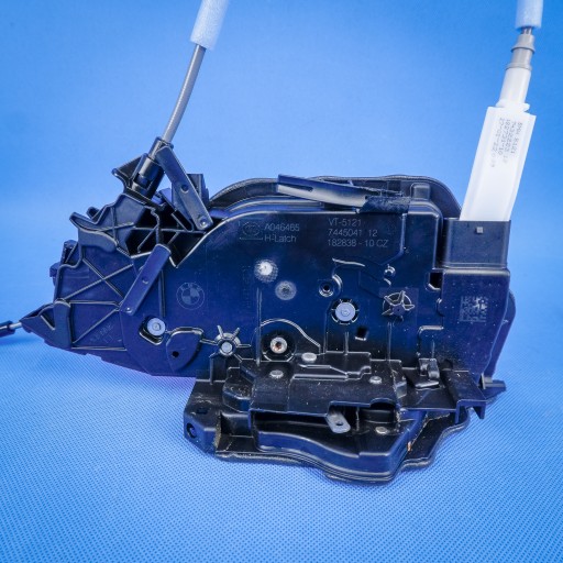 lock door left front BMW 3 G20 4 G26 51217445041 7445041 21km