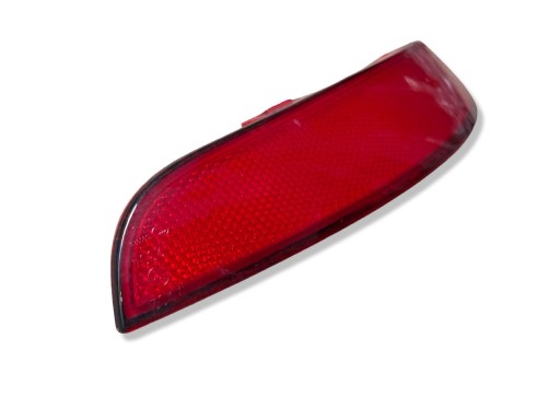 Odblask right side Volvo V50 facelift 2012 30763346