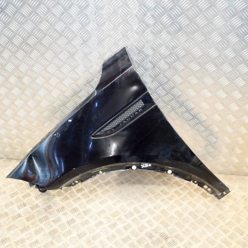 J9C2951 - Jaguar e-pace 2018 передняя левая сторона переднее крыло