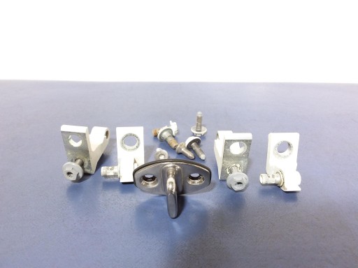 CAYENNE II 7P5 ДВЕРНІ ПЕТЛІ ЛІВИЙ ЗАДНІЙ 8K0831402A