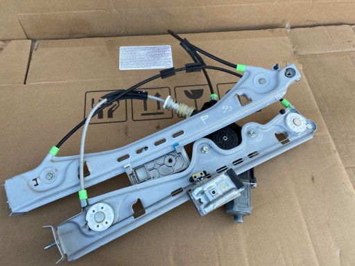 МЕХАНИЗМ ПРАВОЙ ДВЕРИ CHEVROLET CAMARO SS 6.2