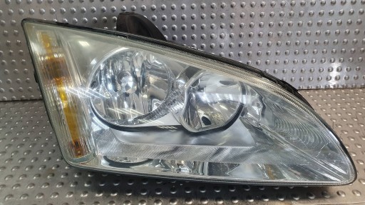 light front right 4M51-13W029-AC FORD FOCUS MK2 04