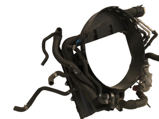 AH32 8K619 - КОРПУС ВЕНТИЛЯТОРА RANGE ROVER L320 AH32-8K619-AC