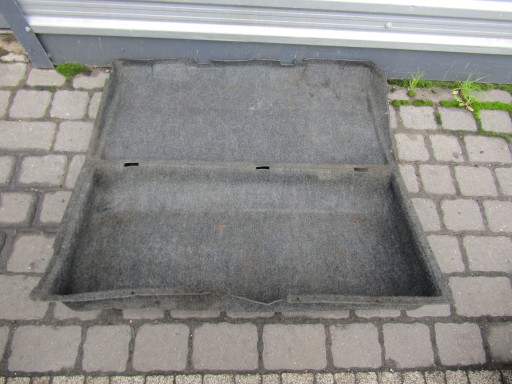 1 MERCEDES W124 универсал обивка багажника пол