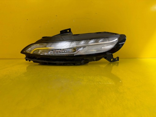 light left Jeep Cherokee KL 2013-2017 68157105AM