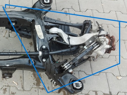 BMW G02 X4 M40i 2023r moyeau bras suspension droit arrière