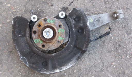 BMW F10 LIFT 2.0 D XD14R swing of the pivot right front