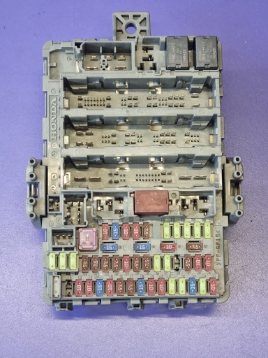 Блок предохранителей honda cr-v iv t1g-e511