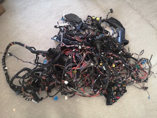 Монтаж джгута проводів салону BMW F11 EU 2.0 D WEBASTO