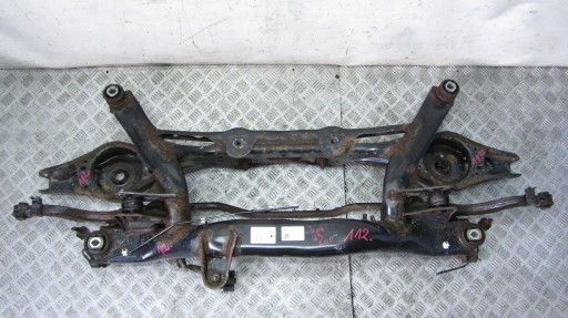 177/112 - Audi q3 8u 2.0d 4x4 сани візок задні задні 11-