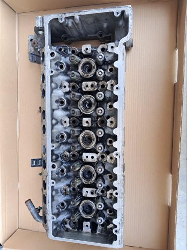 TESTATA del cilindro MERCEDES W124 2,5D 6050160601