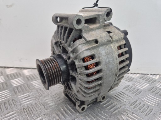 Mercedes C220 CDI W204 alternator 651.911 A0009060401