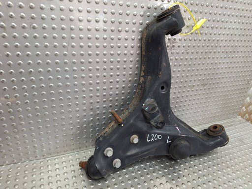 rameno dolní levý předek MITSUBISHI L200 V 15-23