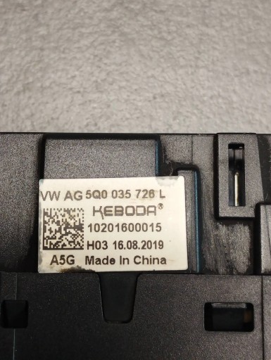 Skoda Superb 3V Podwojne adapter USB 5Q0035726L