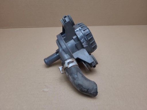 supplementary water pump Toyota Prius plus ZVW40 2012 G9040-52010