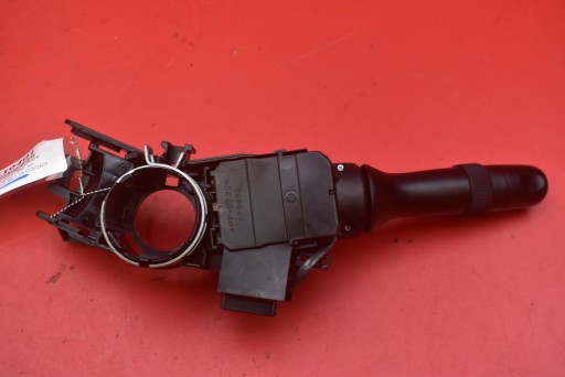 commodo bouton indicateurs de direction 17F373 TOYOTA VERSO 1 et 09-13