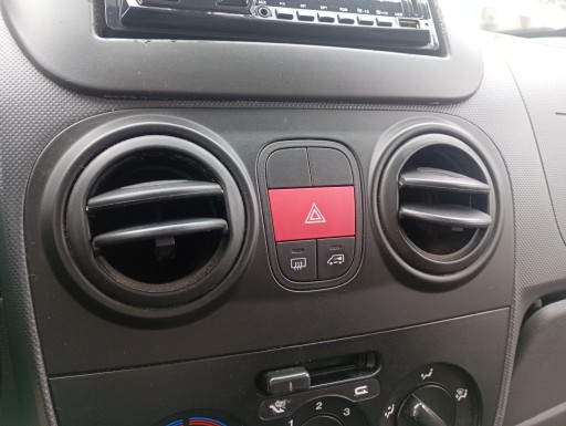 Lüftungsgitter des lüfters luft mitte z przyciskami Citroen Nemo 08-17