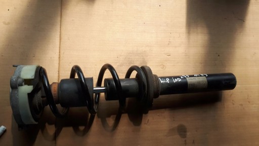 A4 B9 8W shock absorber left front 2.0 TDI A5 8W