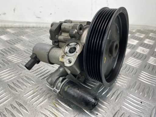 Mercedes-Benz C W204 Pompa servosterzo A0064667501