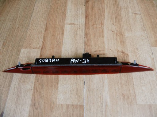 Subaru Outback BR 2009-2014 arrière troisième phare stop du capot 84751FJ010
