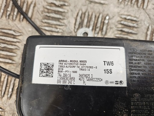 airbag airbag seat front right VW POLO (6R, 6C) 6R0880242C 28104780