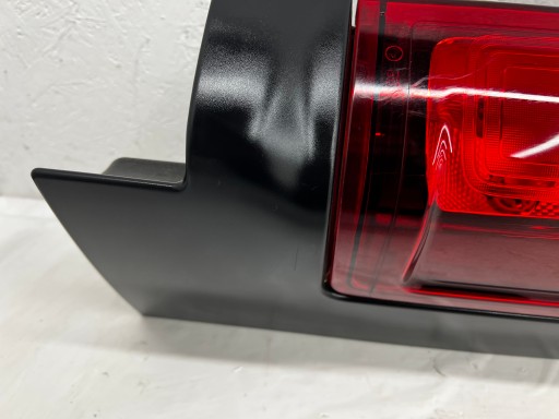 light rear right rear part RENAULT TRAFIC III VIVARO B 14–19 265504656R EUROPA