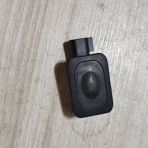 button of the opening bonnet Jaguar F-Pace 20170714