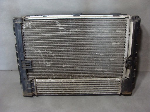 1 - Комплект радиаторов радиаторов bmw e90 e92 318d 143ps