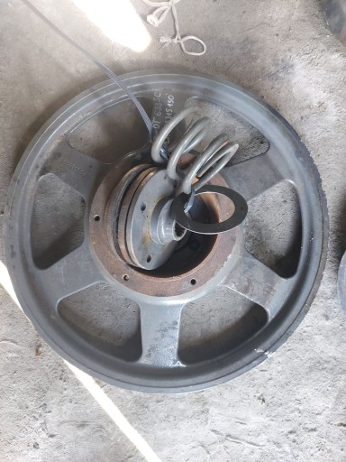 LA323315150 - ПРИВОДНОЙ ШКИВ ЖАТКИ FENDT 6335C 15 КОМБАЙН