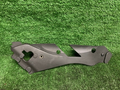 Blende Abdeckung öv, szíj vorne rechts MERCEDES C W204 A2048261424