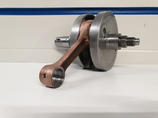 Wałłdr800 - Suzuki DR 800 большой коленчатый вал