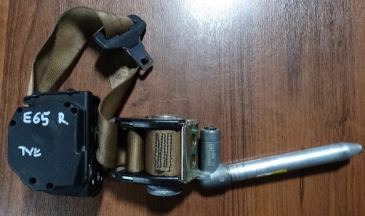 IDEALNY GURTEN SPANNER RECHTS HINTEN BMW E65 E66 1