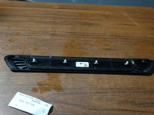 moulding cap of the threshold front BMW G01 G02 1