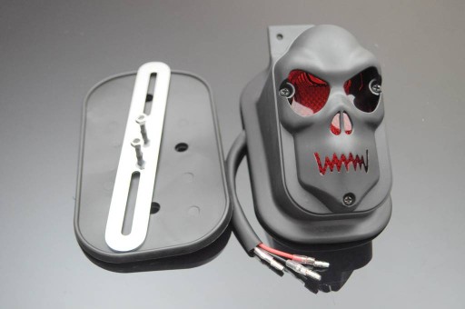 MOTXH3118B-B-BL - ЗАДНИЙ ФОНАРЬ CUSTOM BOBER ЧЕРНЫЙ ЧЕРЕП ЧАХ