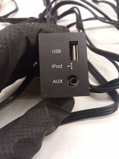 Adattatore USB AUX 96110-3J050 Hyundai ix55 e (2006-2011)