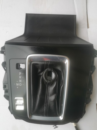 KB8C-64341 - РАМКА СИЛЬФОНА ПЕРЕКЛЮЧЕНИЯ ПЕРЕДАЧ АВТОМАТ MAZDA CX-5 II 2017-