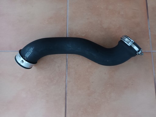 Шланг інтеркулера MERCEDES W204 A2045280982