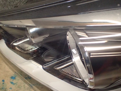LIGHT FRONT LEFT HYUNDAI GRAND SANTA FE XENON
