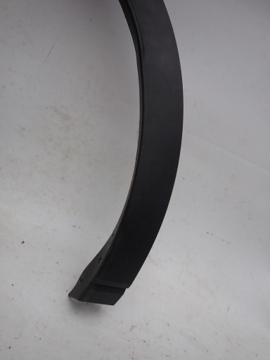 VW ID4 11A left moulding of a fender rear part rear