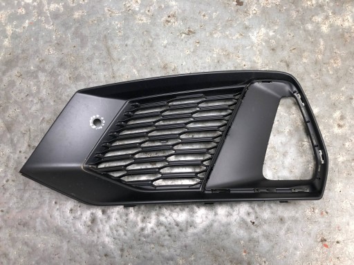 grid of a bumper left front AUDI A7 S-LINE 4K8807681B