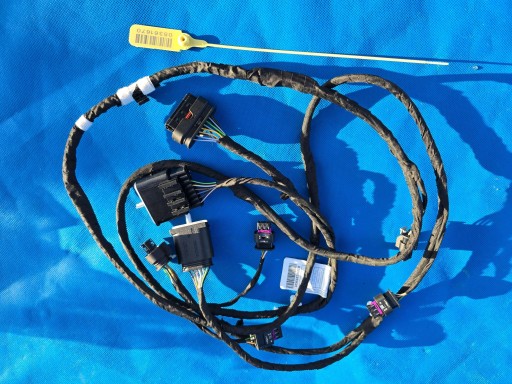 QUA8075 - Ремень pdc передний bmw 5 g30 g31 lci lift 9832596 новый оригинал