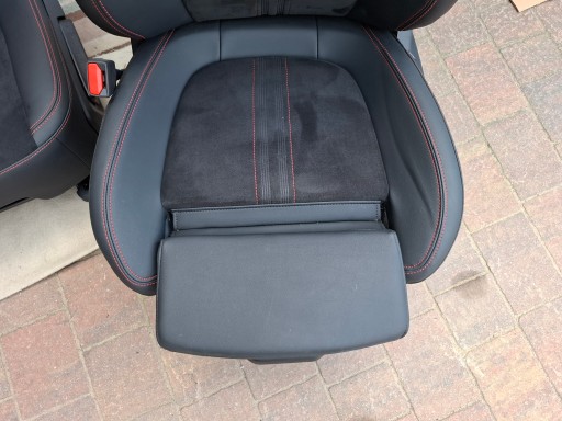 FORD KUGA MK3 LIFT 2024 R ST LINE Siège Habillage revêtement panneaux intérieur porte