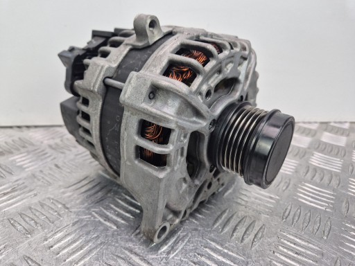 Mercedes A250 W176 2.0 alternator A0009061903 M270.920