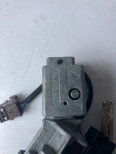 ignition lock cylinder of a lock key PEUGEOT 3008 and 36410600