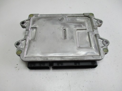 Компьютер контроллер Mazda 2 II P55K18881