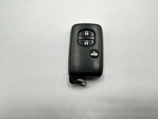 000687 - ДИСТАНЦИОННЫЙ КЛЮЧ TOYOTA COROLLA VERSO AVENSIS T27 B75EA