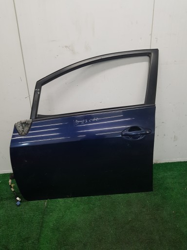Tür links vorne TOYOTA AURIS 2007 KOD LAKIERU 8S6