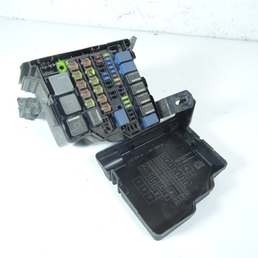 Блок предохранителей ford tourneo courier 8v51-14b144-bb