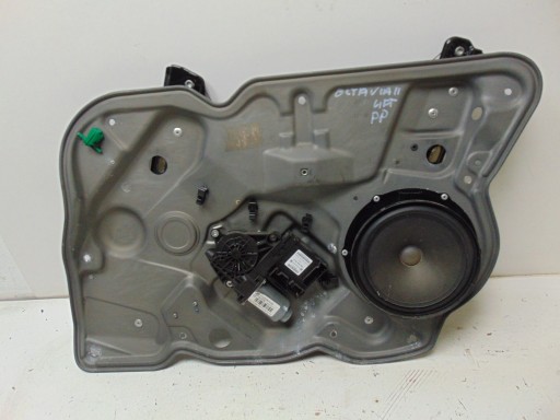 Мотор правого переднего стекла skoda octavia ii лифт 1t0959702s 5k0959792a