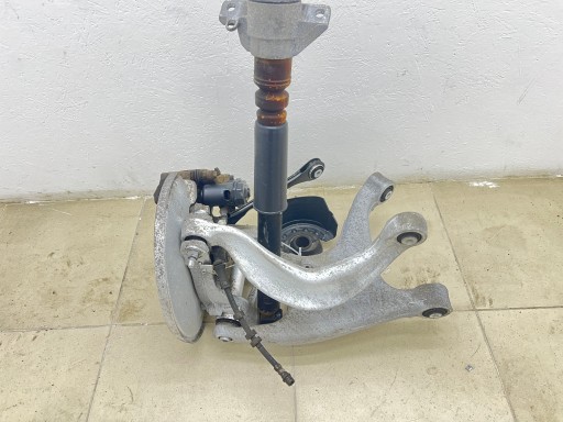sususpension right rear part swing left AUDI A4 B8 LIFT 8K0505431AP